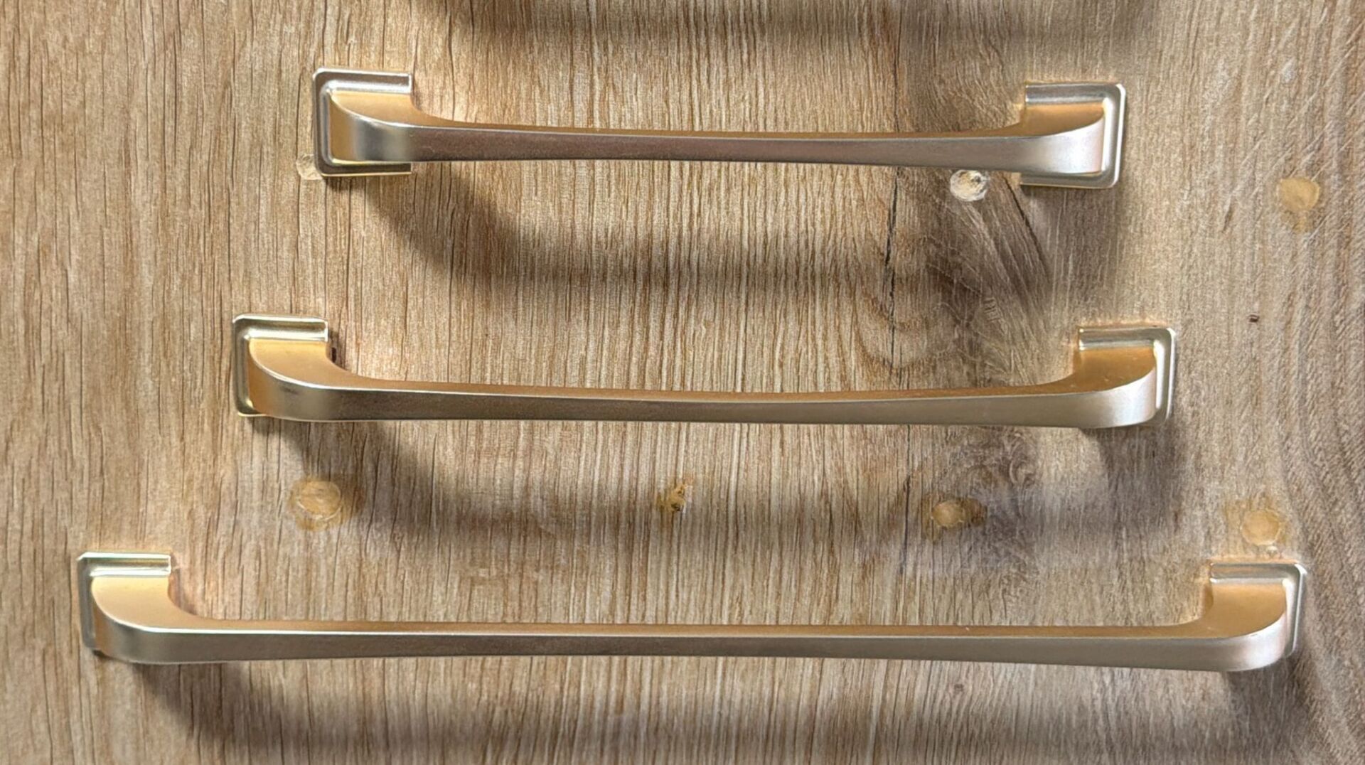 VANNİ PRENS MAT GOLD KULP